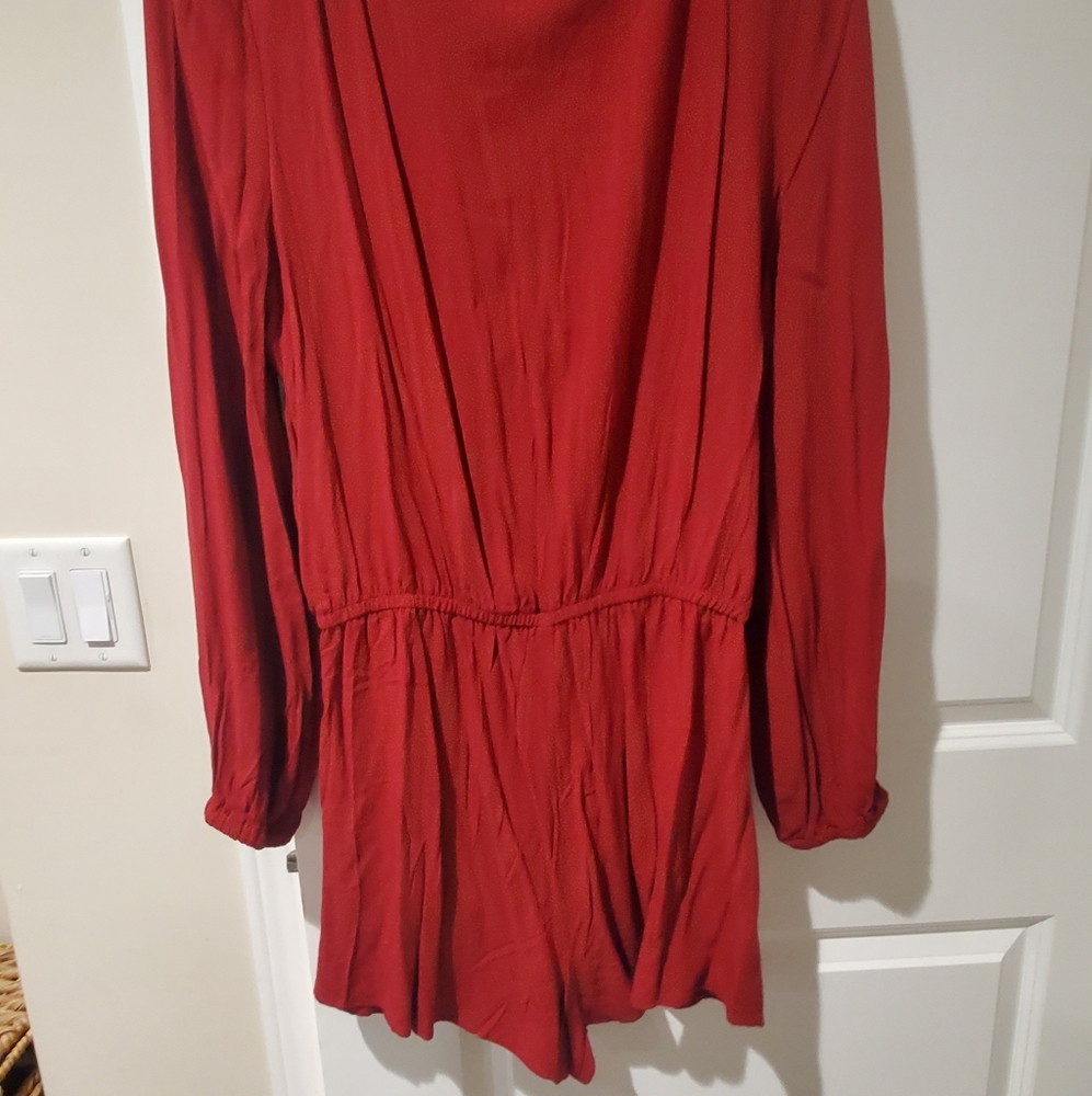 Romper - Picture 2 of 3